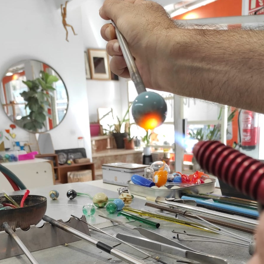 🫧 Shaped Blown Glass Beads and Glass Rings – 3-Day Workshop with the Agapurni Duo – September 24, 25 & 26, 2027