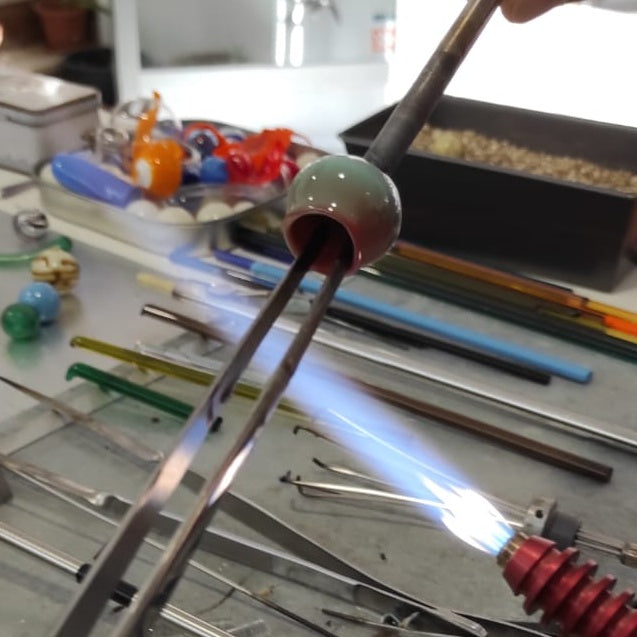 🫧 Shaped Blown Glass Beads and Glass Rings – 3-Day Workshop with the Agapurni Duo – September 24, 25 & 26, 2027
