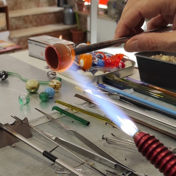 🫧 Shaped Blown Glass Beads and Glass Rings – 3-Day Workshop with the Agapurni Duo – September 24, 25 & 26, 2027
