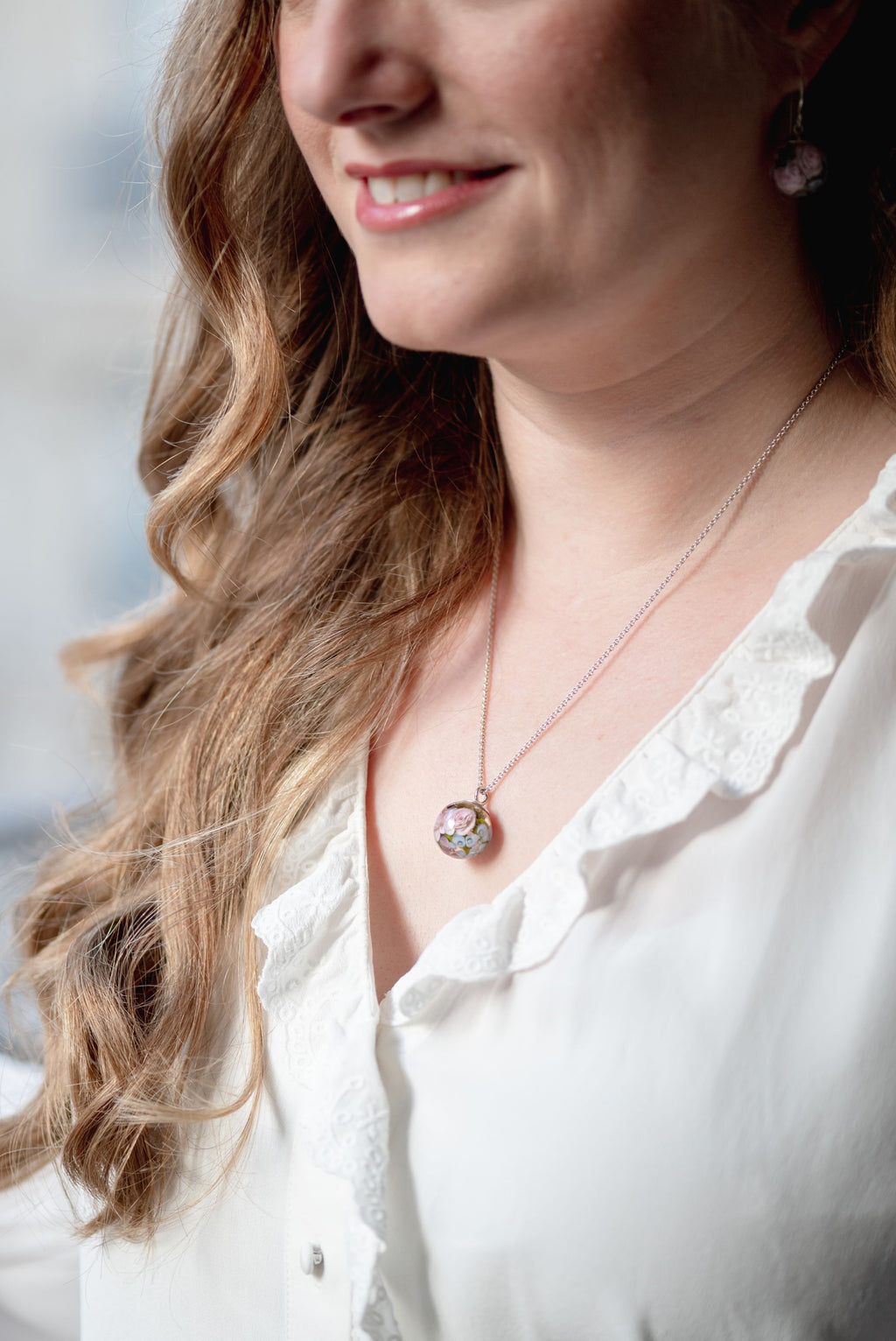 Pendentif avec bouquet pastel (fleurs de verre et argent massif)