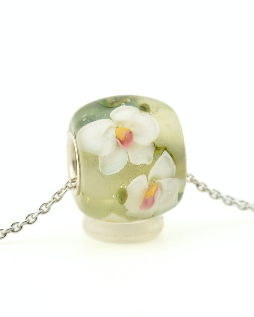 Perle pendentif, sertie d'argent massif