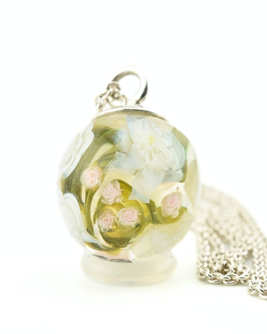 Pendentif avec chaîne en argent massif