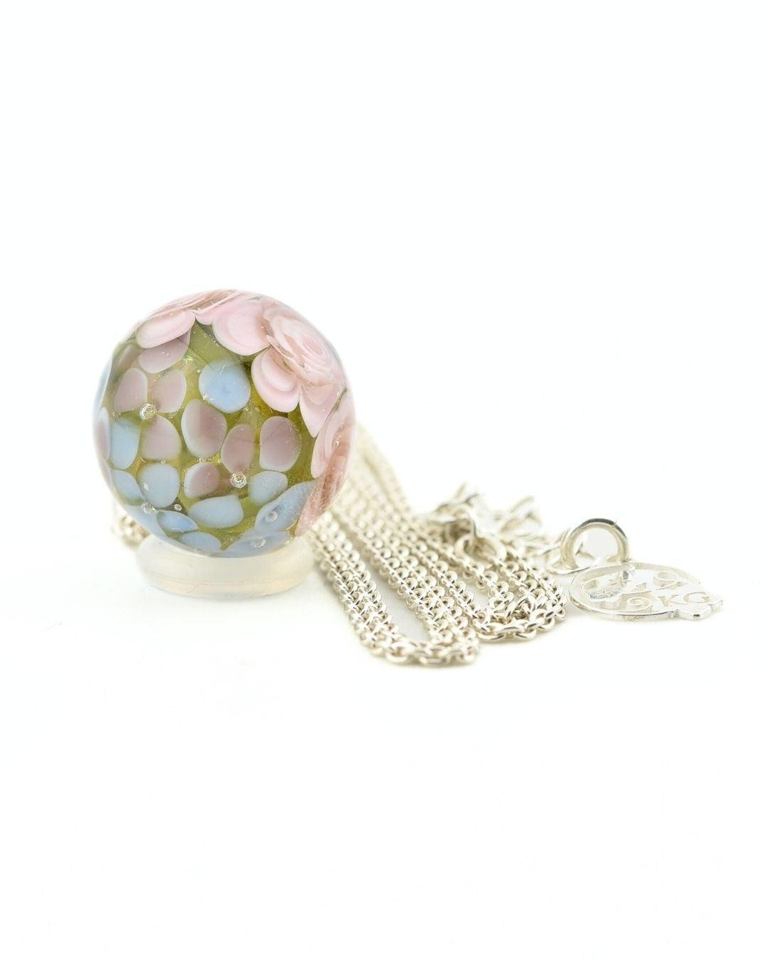 Pendentif avec chaîne en argent massif