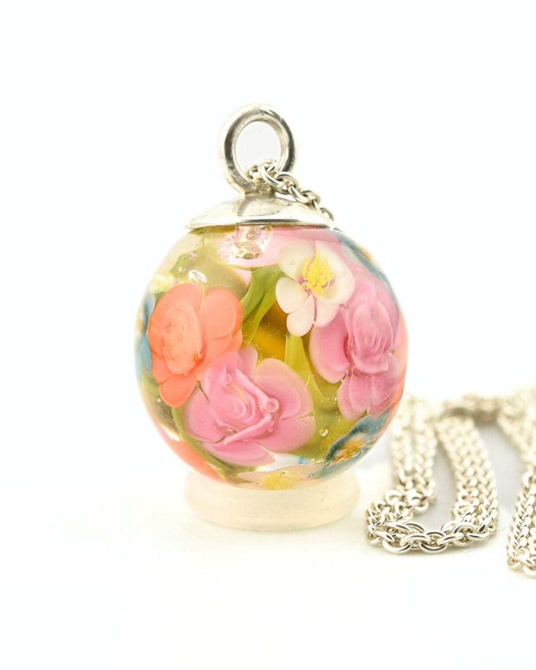 Pendentif avec chaîne en argent massif