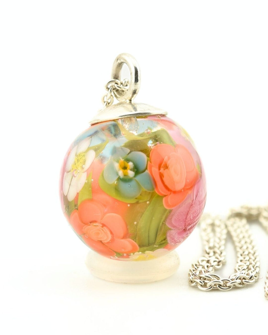 Pendentif avec chaîne en argent massif