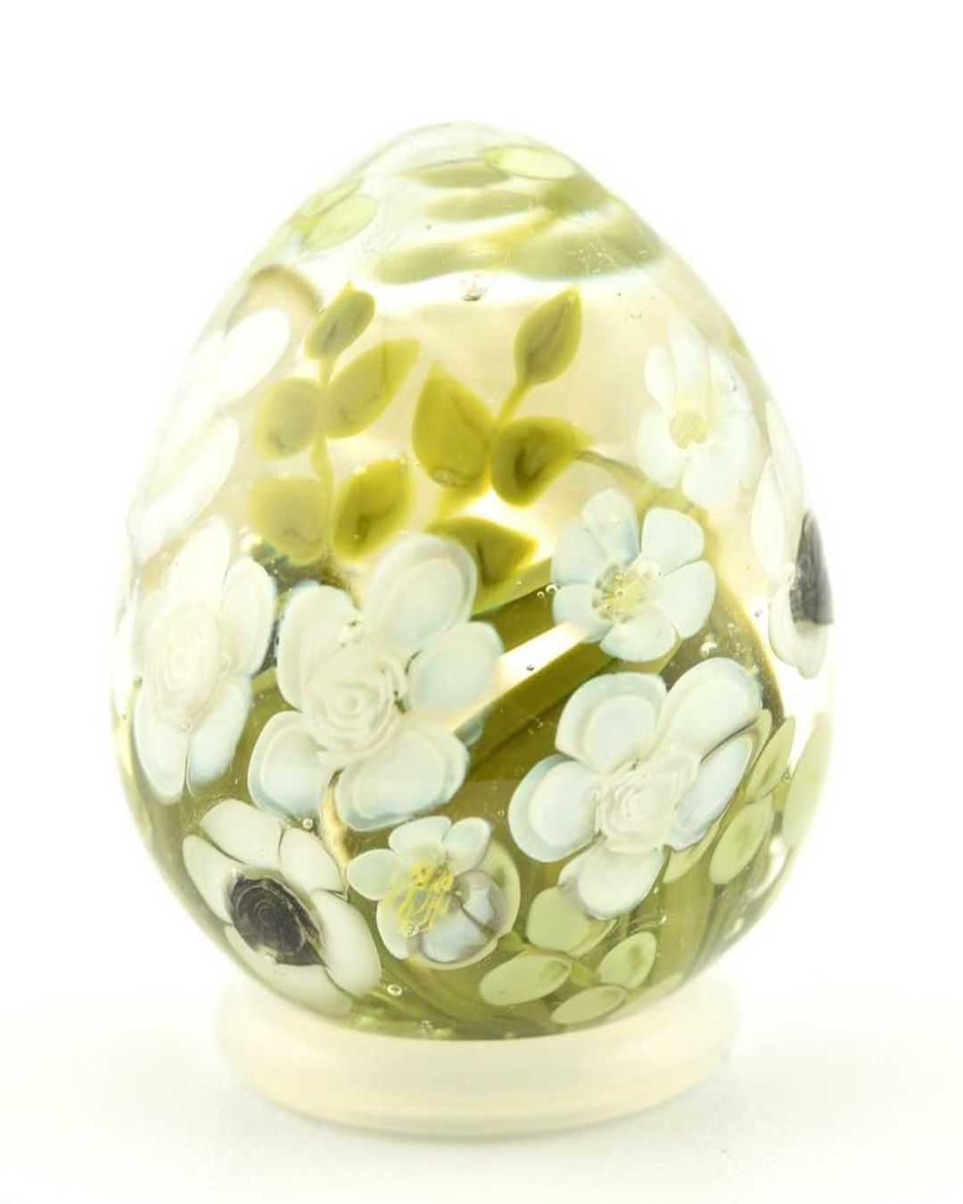 Œuf en verre décoratif avec Eucalyptus et Bouquet blanc