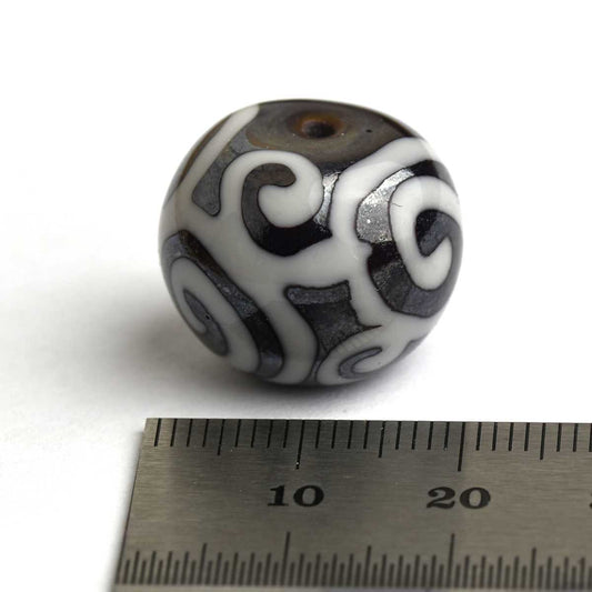 Perle de verre métallisée noire avec arabesques blanches 🖤 Fabrication française 🖤
