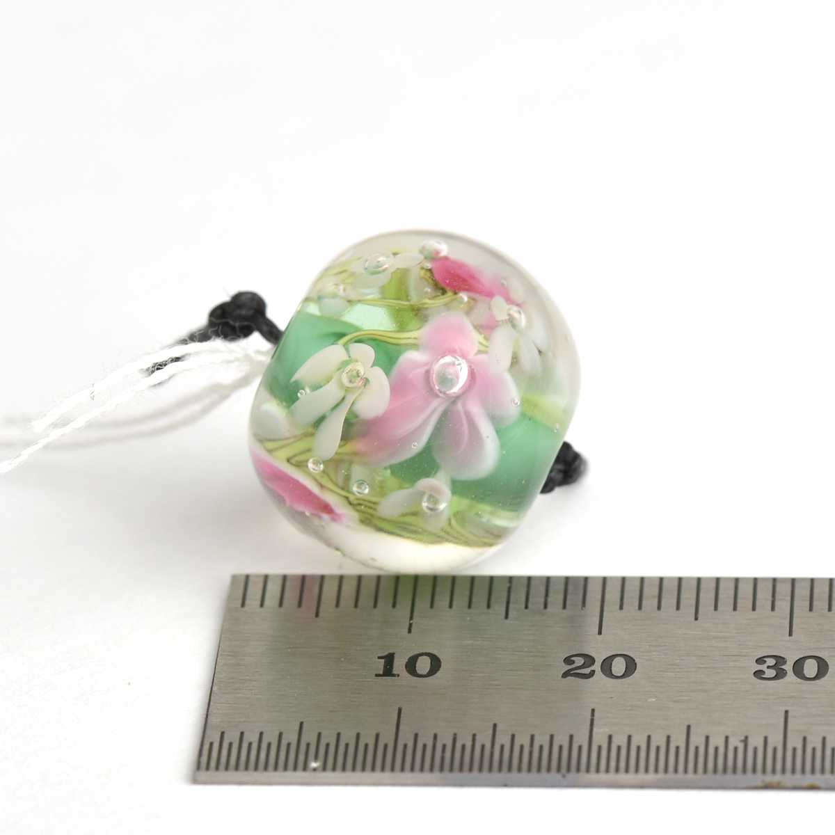 Perle focale aux fleurs de verre fuchsia 🖤 Fabrication française 🖤
