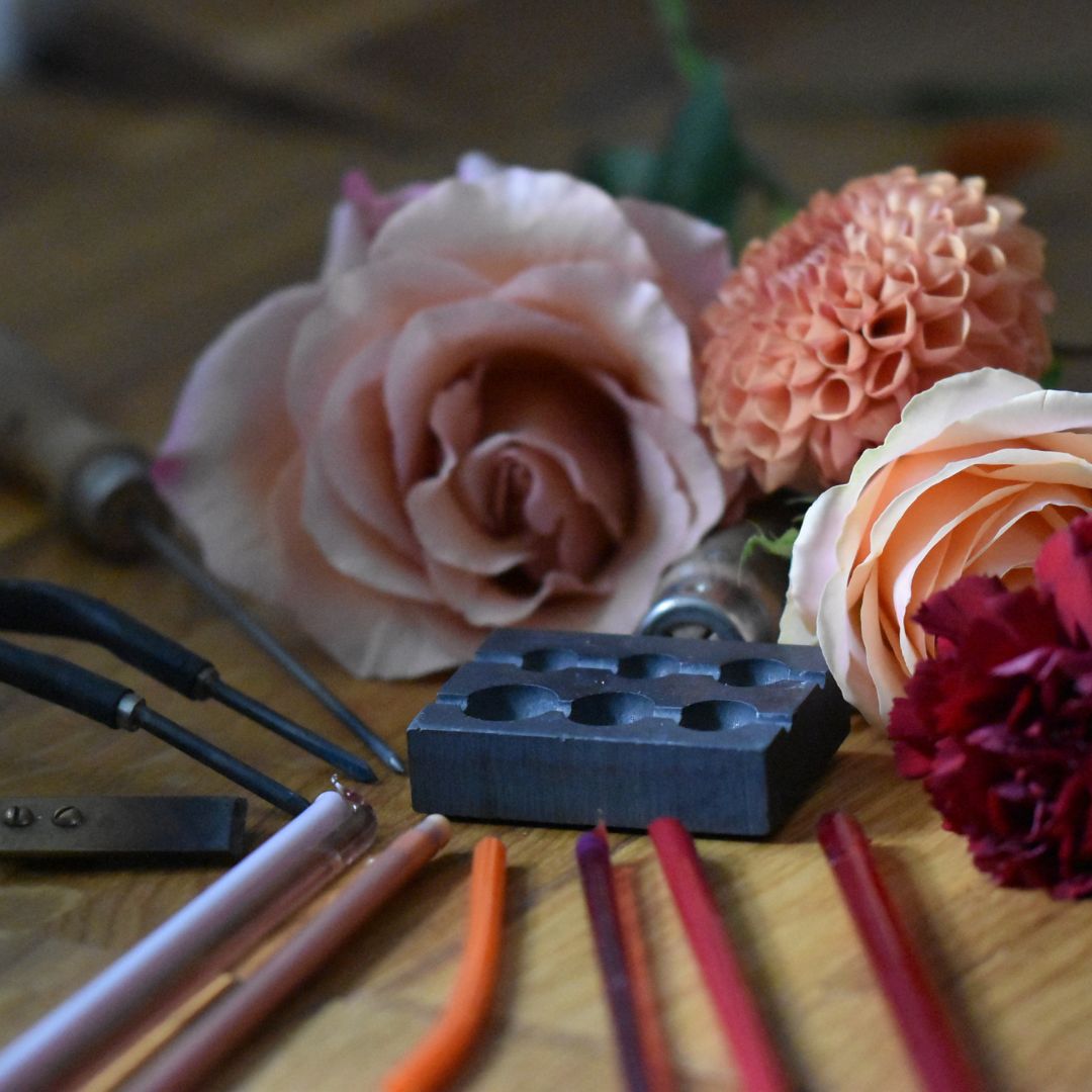 Glass flowers, foliage and pistils in lampwork beads - 2 DAY CLASS with Kathryn Greer - 21st and 22nd September