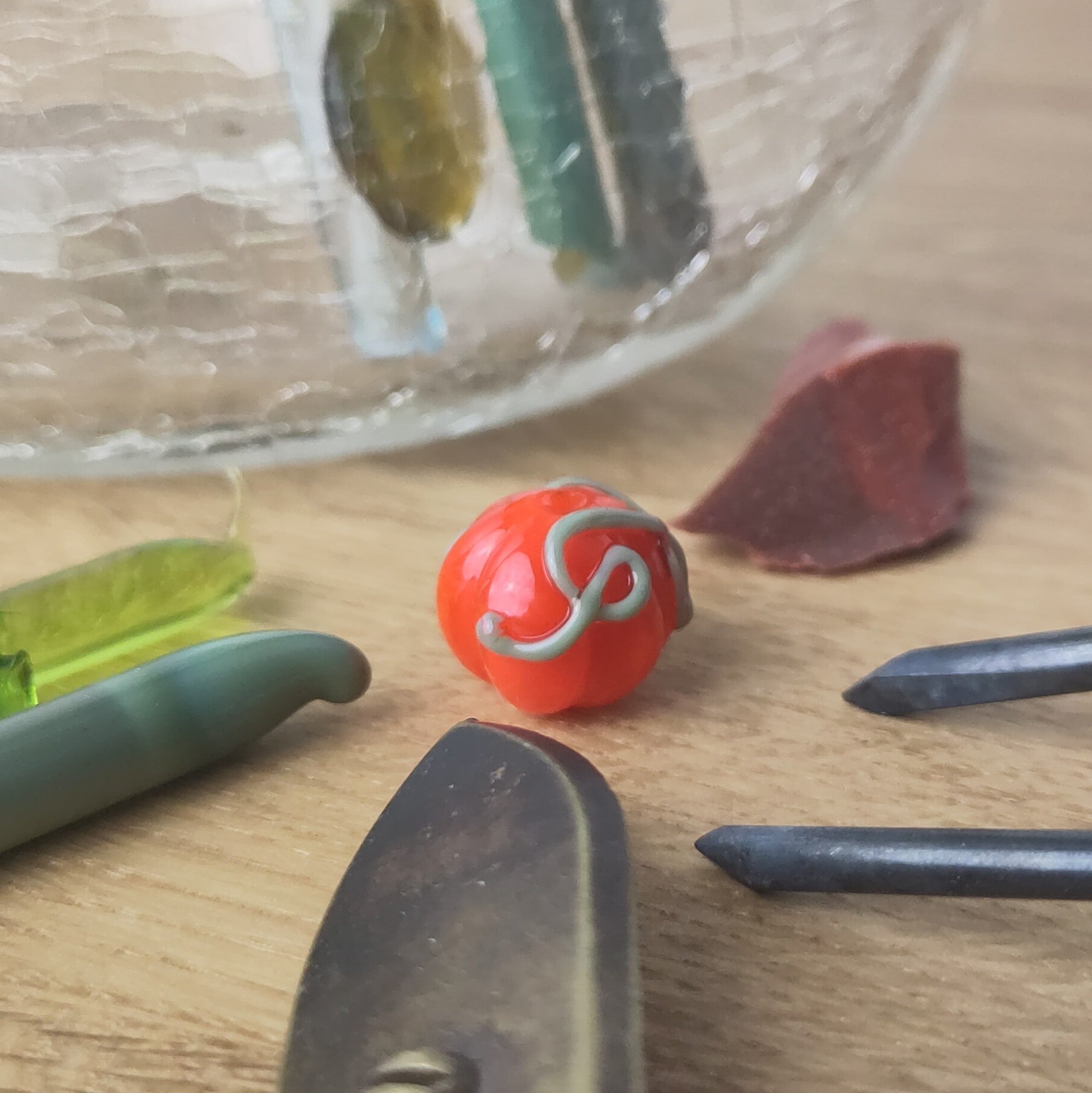 Perle de verre artisanale et outils