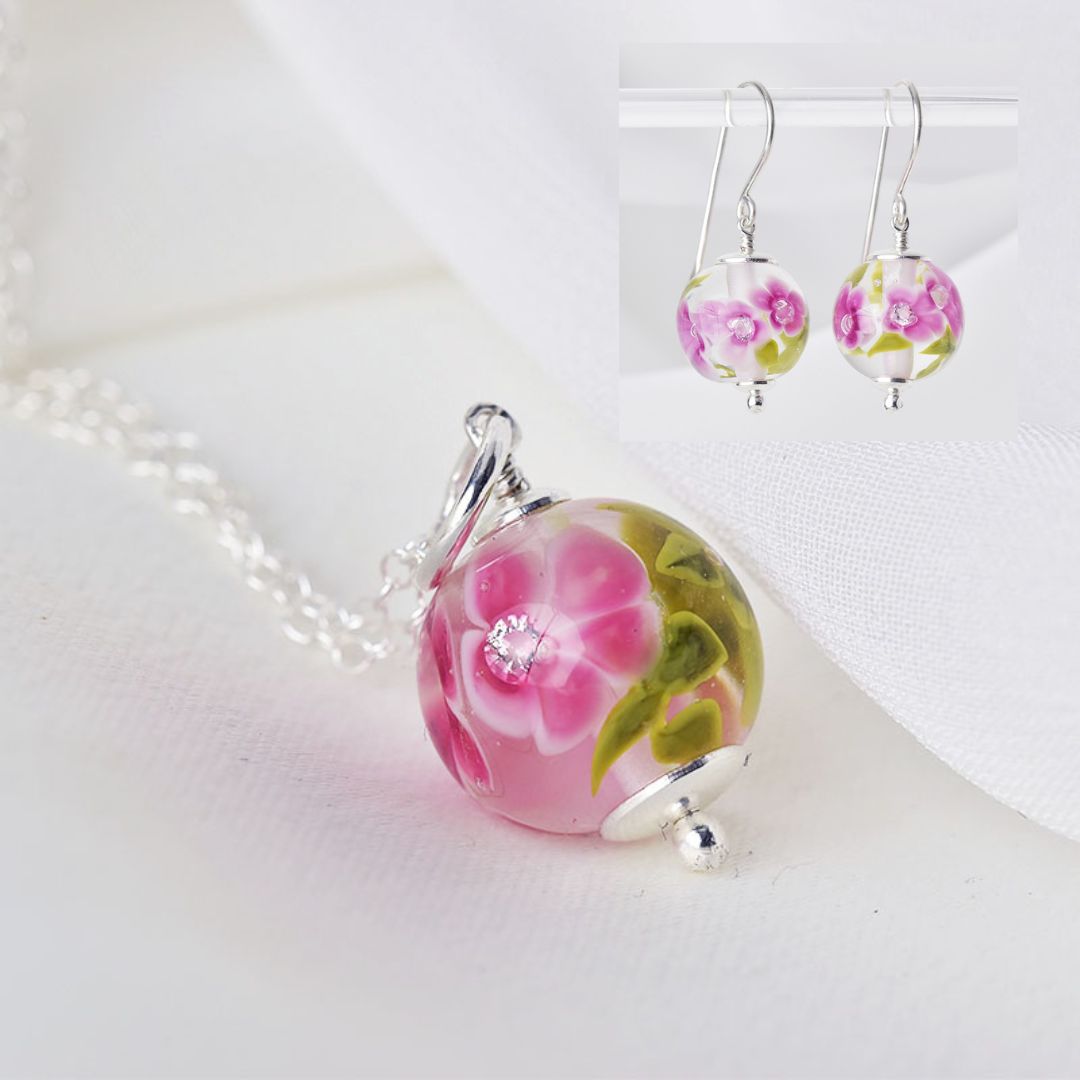 Set with handcrafted necklace and earrings