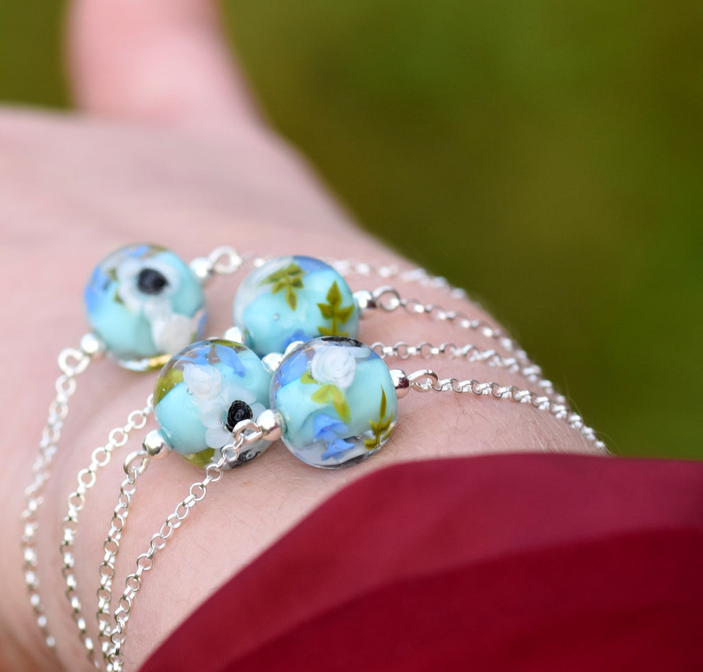 Pendentif en perles de verre artisanal