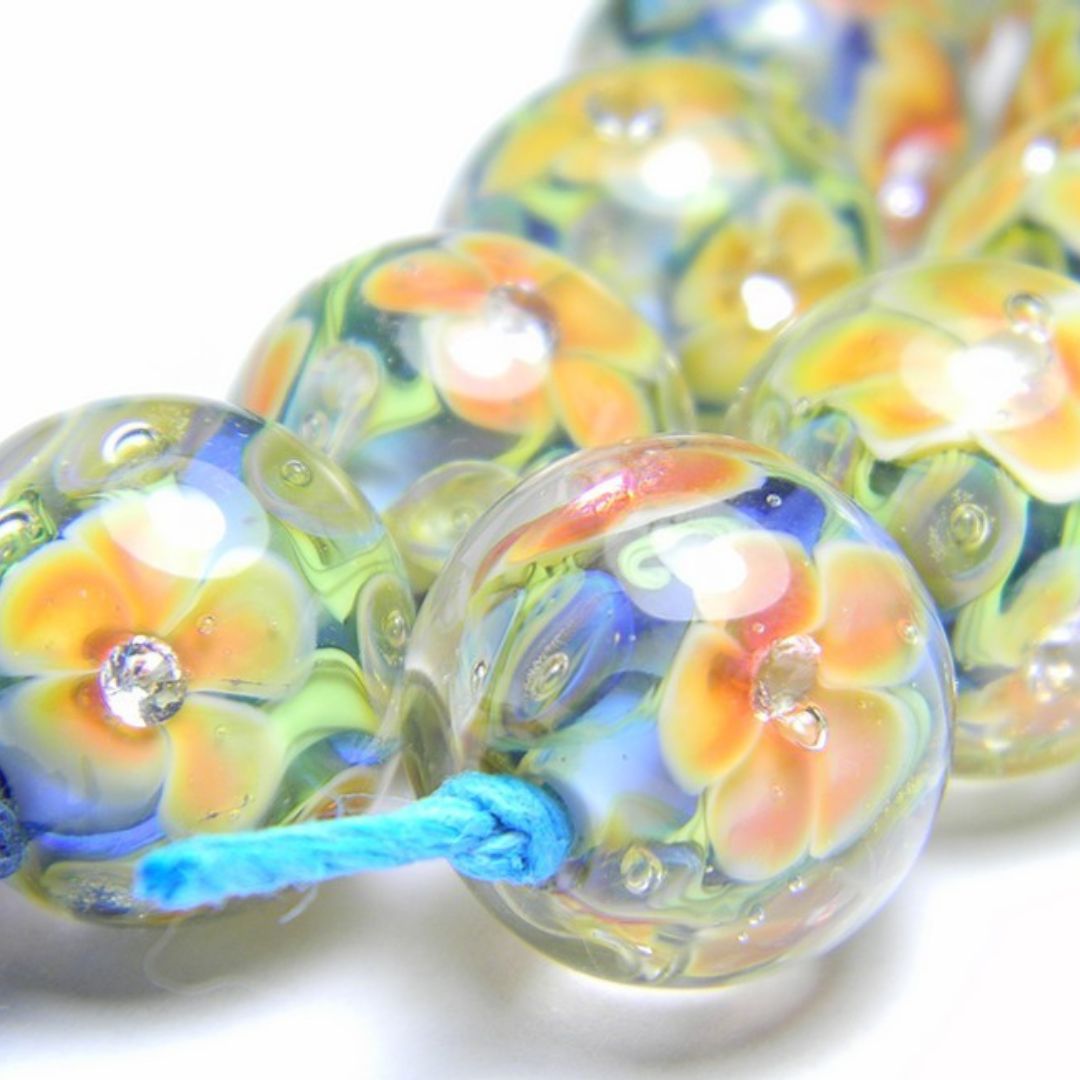 Glass flowers, foliage and pistils in lampwork beads - 2 DAY CLASS with Kathryn Greer - 25th and 26th October 2025