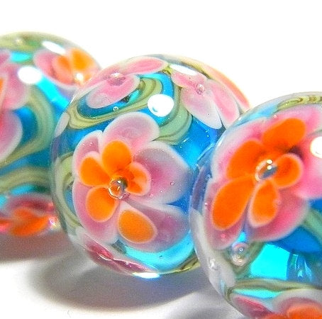 Glass flowers, foliage and pistils in lampwork beads - 2 DAY CLASS with Kathryn Greer - 25th and 26th October 2025
