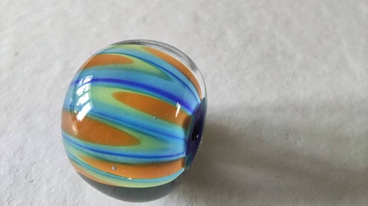 Perle de verre artisanale